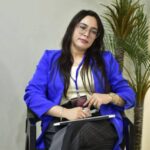 في دار الثقافة مساكن – افتتاح معرض “اللاٌجسد” للفنانة التشكيلية سلوى مباركة العلوي –  طرح إبداعي مغاير للتقنيات الرقمية وإسقاط “المابينغ “لاستنباط الجدارية الخزفية وتحويلها إلى محمل رقمي ولوحة بصرية معاصرة