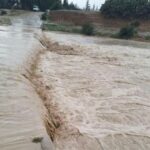 منزل تميم: العثور على جثة شخص جرفته مياه السيول