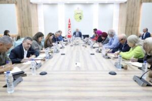 الوقاية من فيروسَي إيبولا وهانتا: دعم المراقبة الصحية بالمطارات والموانئ والمعابر البرية